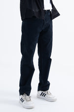 Load image into Gallery viewer, front angle of straight fit jeans in black