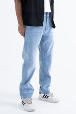 Load image into Gallery viewer, light blue denim straight leg jeans, front angle