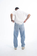 Load image into Gallery viewer, Metro Comfort Loose Jeans: Skyline Fade

