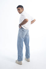 Load image into Gallery viewer, Metro Comfort Loose Jeans: Skyline Fade
