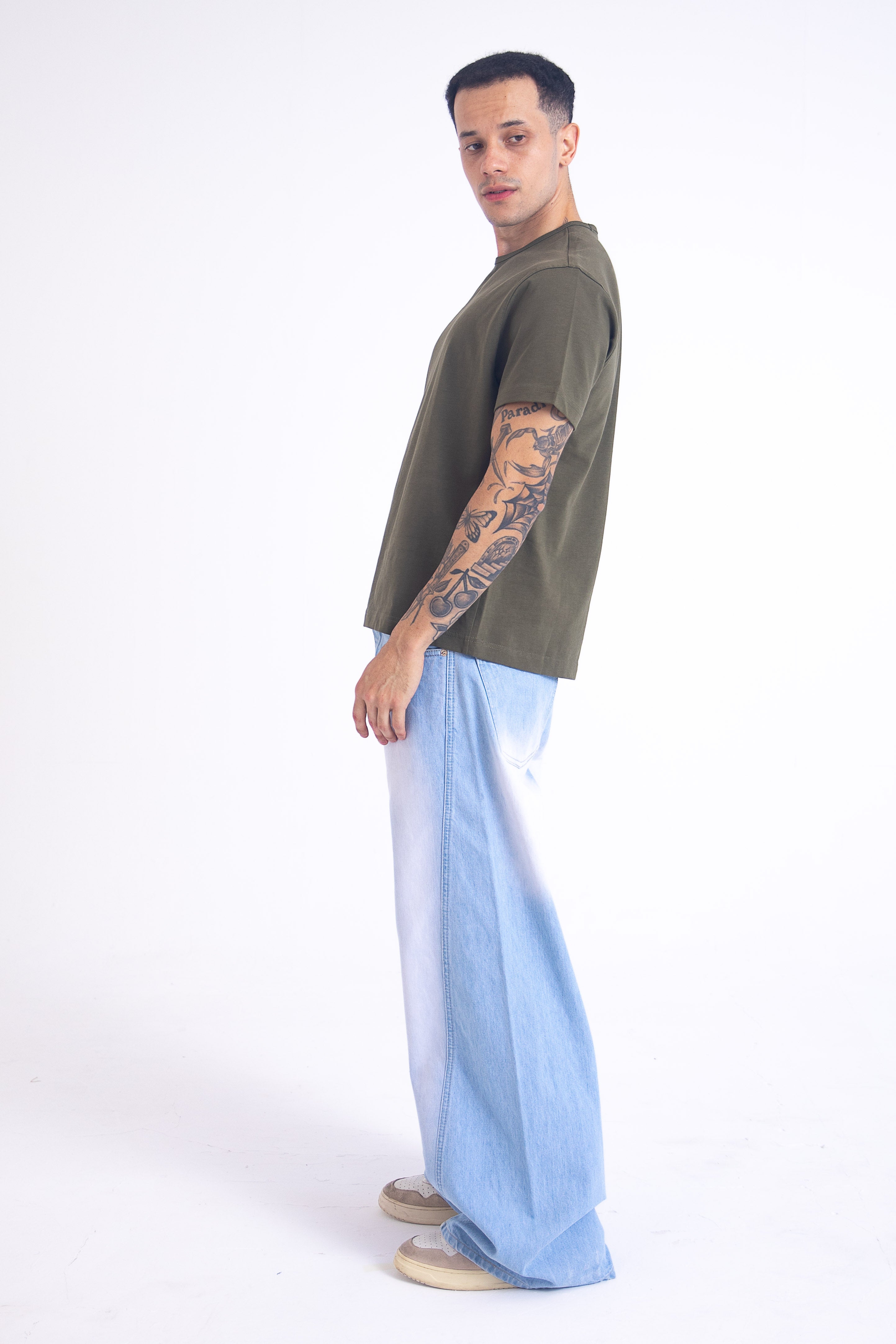 SuperBaggy Jeans: Ice