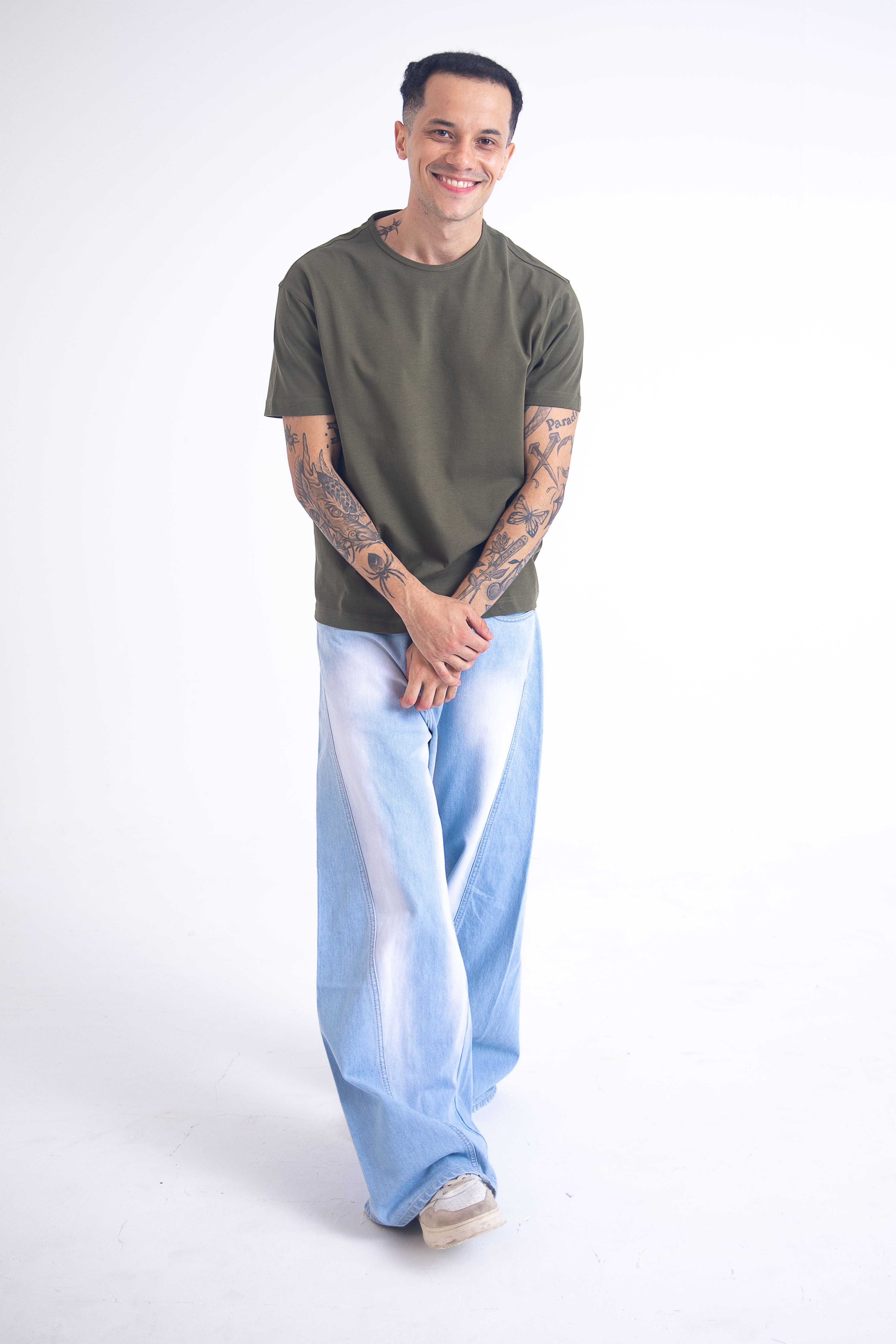 SuperBaggy Jeans: Ice