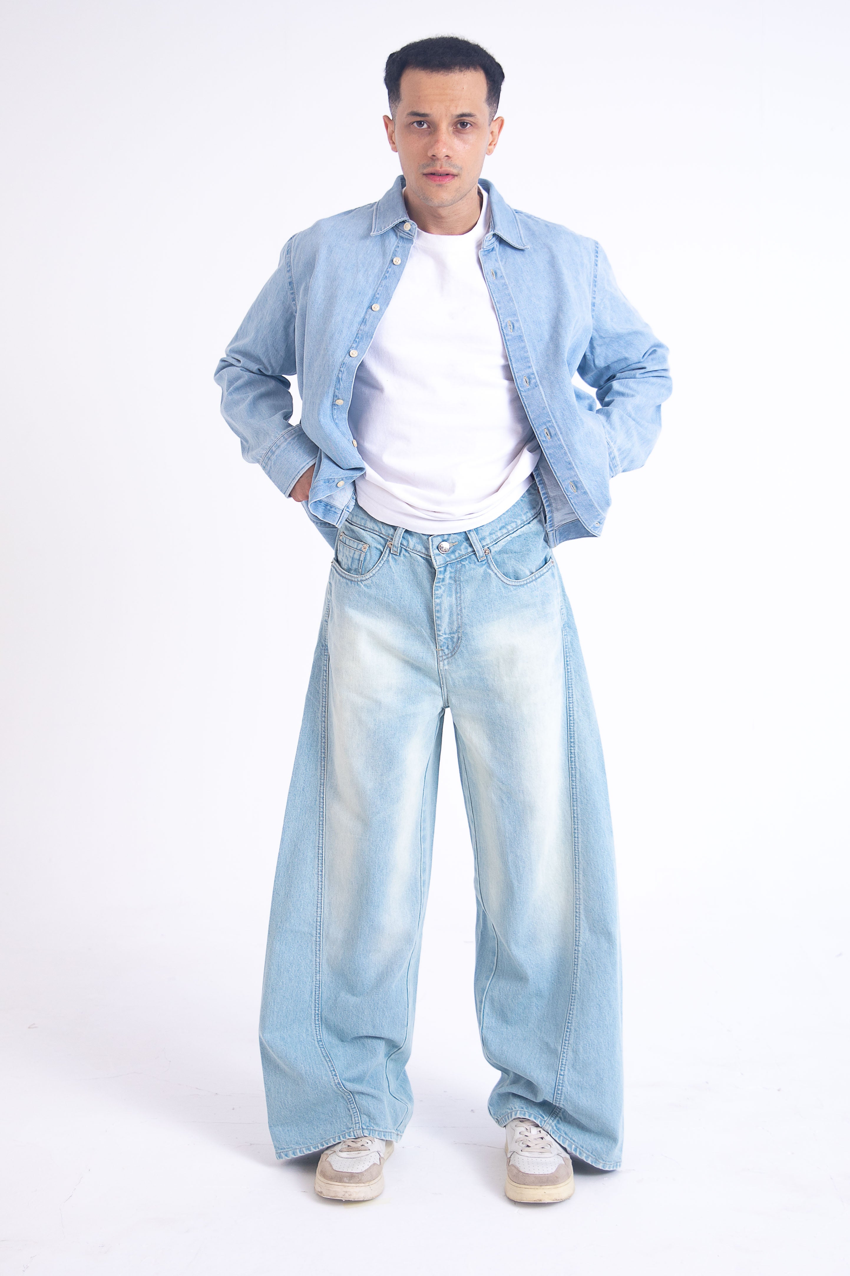 SuperBaggy Jeans: Tinted Ice